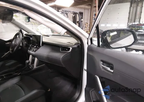 2025 Toyota Corolla Cross Xle из США, поврежденный, VIN 7MUDAABG8SV131441